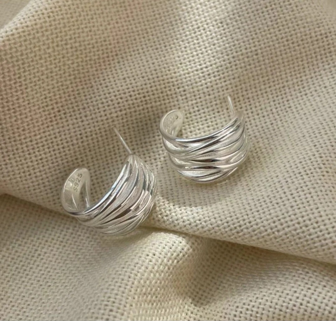 925 Sterling Silver C-Shaped Earrings
