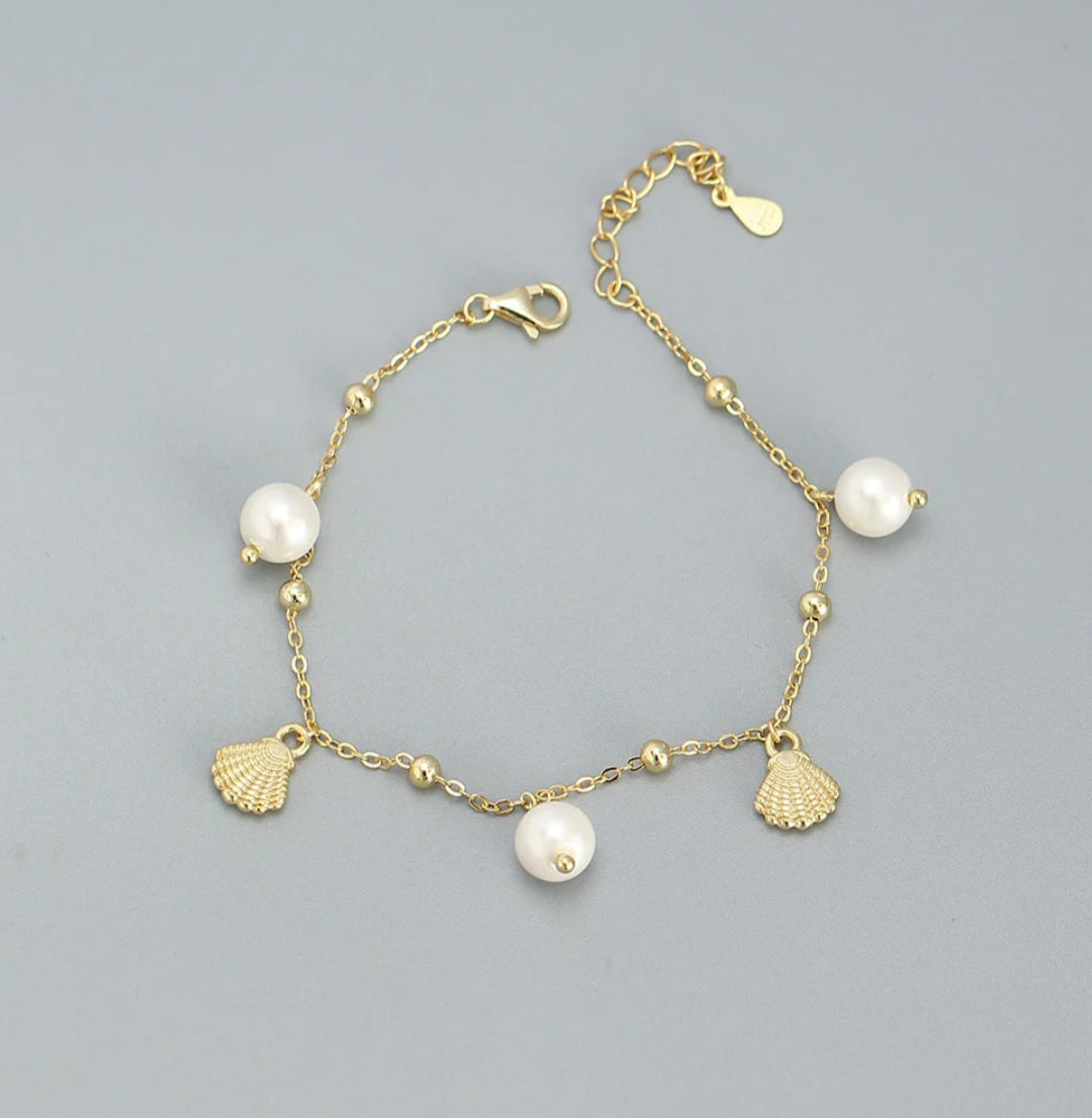 Pearl and Sea Shell Bracelet