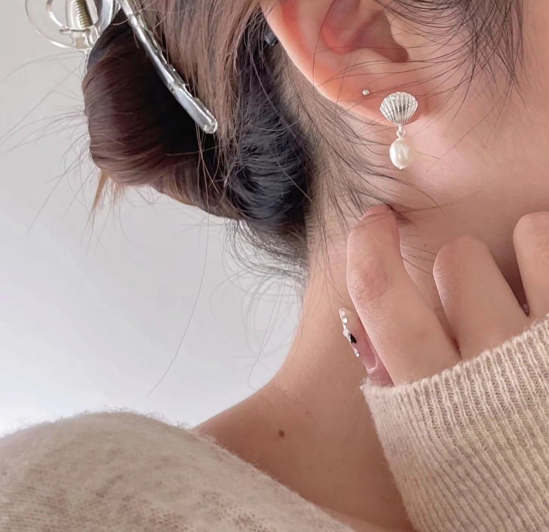 Pearl/Shell Beach Earrings
