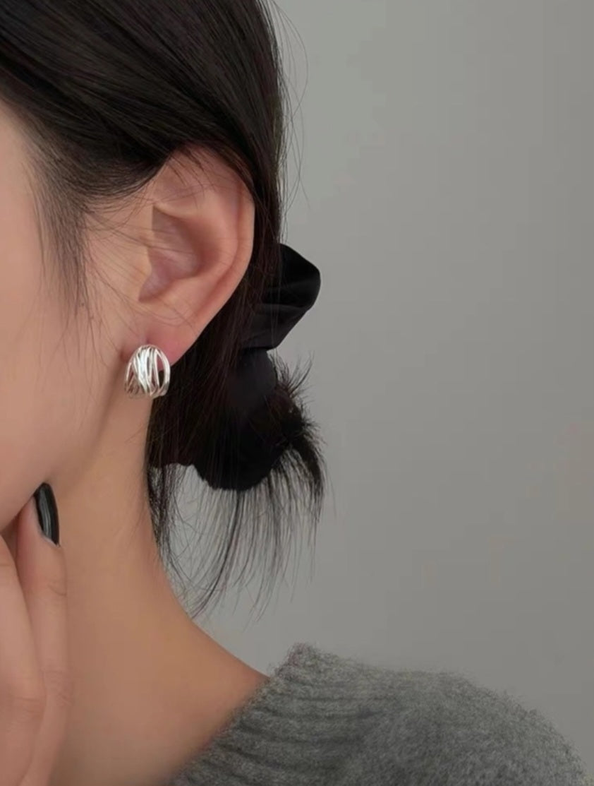 925 Sterling Silver C-Shaped Earrings