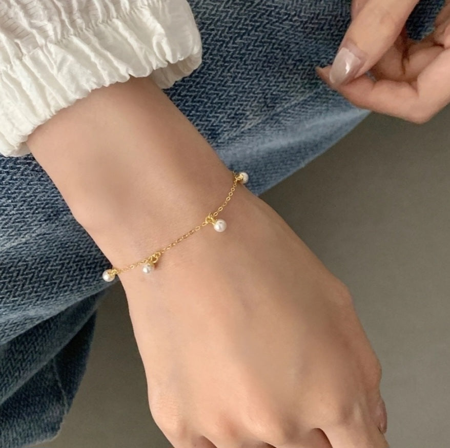 Pearl Necklace & Bracelet